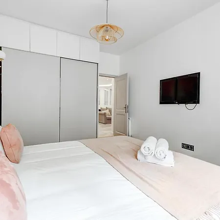 アパート Haussmannienne De Luxe Au Coeur De 3eme *