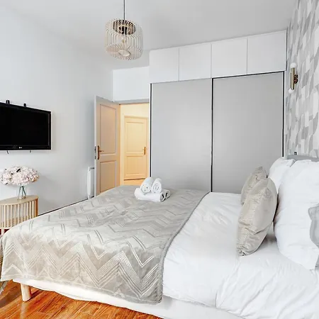 Haussmannienne De Luxe Au Coeur De 3eme パリ